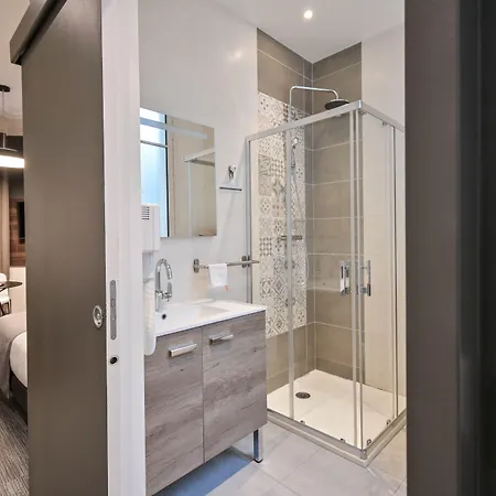 Les Cles Du 27 2* Paris