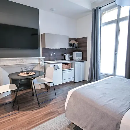 Les Cles Du 27 Aparthotel 2*