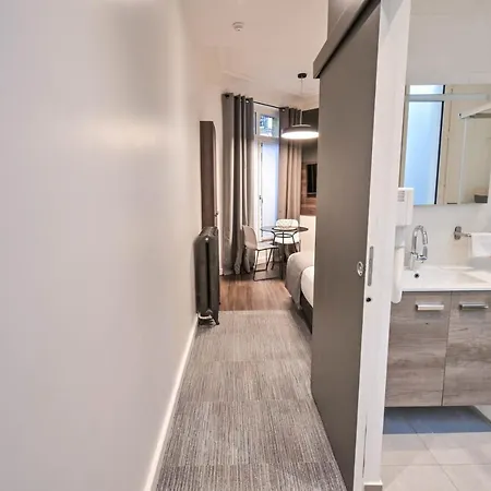 Les Cles Du 27 Aparthotel 2*