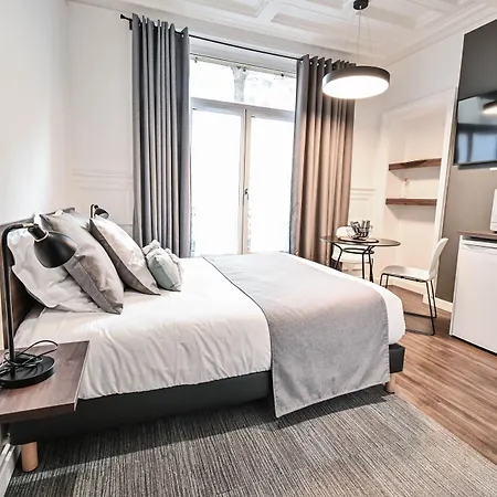 Les Cles Du 27 Aparthotel 2*