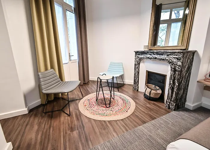 Les Cles Du 27 Aparthotel 2*