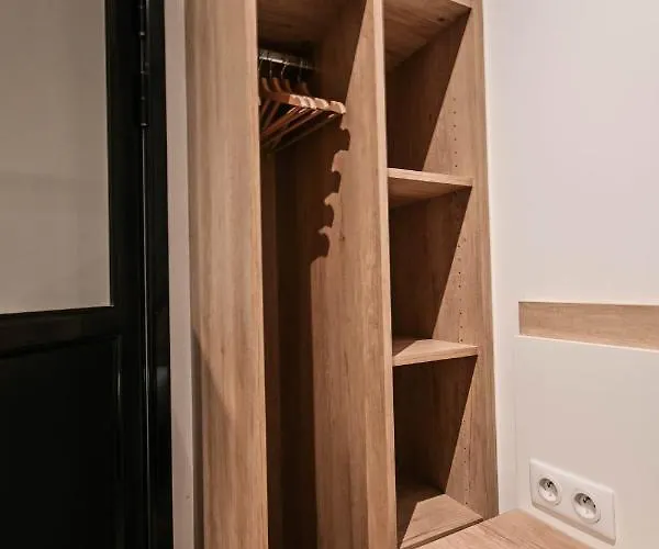 Les Cles Du 27 Apartmanhotel 2*