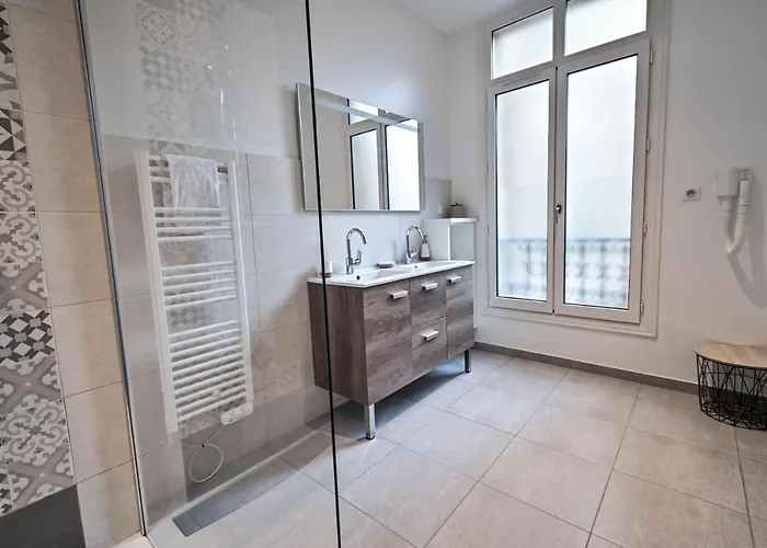 Aparthotel Les Cles Du 27 Parigi